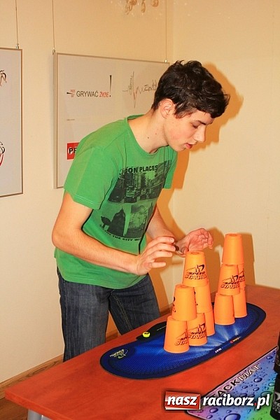 Zdjęcie w galerii na portalu naszraciborz.pl: Mini Speed Stacks na Zamku Piastowskim wiadomości z regionu