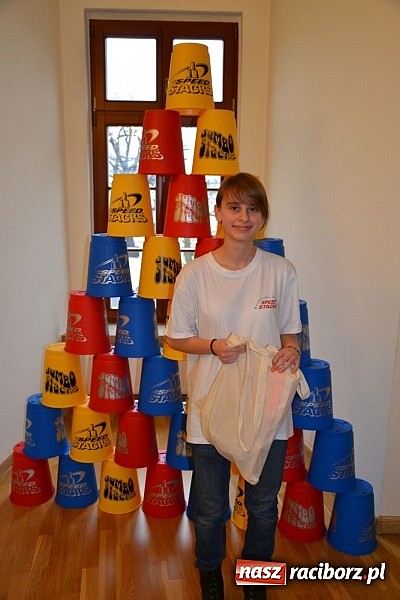 Zdjęcie w galerii na portalu naszraciborz.pl: Mini Speed Stacks na Zamku Piastowskim wiadomości z regionu