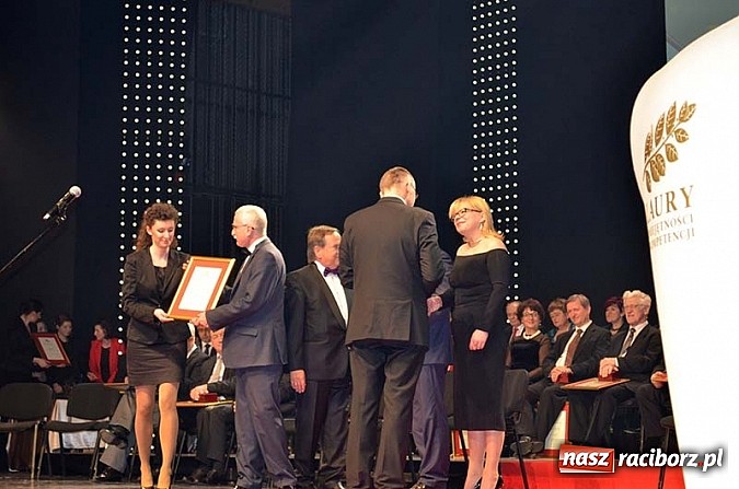 Zdjęcie w galerii na portalu naszraciborz.pl: Platynowy Laur Umiejętności i Kompetencji dla prezes WFOŚiGW wiadomości z regionu