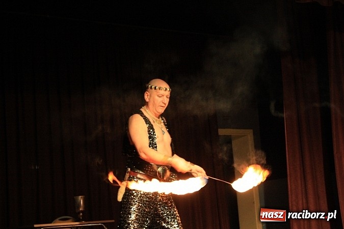 Zdjęcie w galerii na portalu naszraciborz.pl: Węże dusiciele zachwyciły dzieci w Krzanowicach wiadomości z regionu