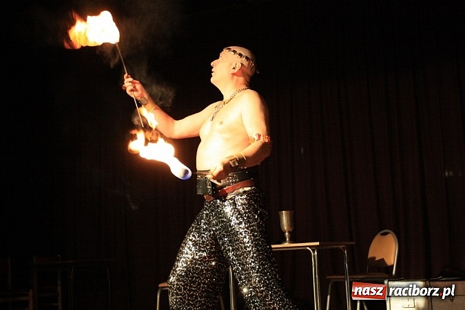 Zdjęcie w galerii na portalu naszraciborz.pl: Węże dusiciele zachwyciły dzieci w Krzanowicach wiadomości z regionu