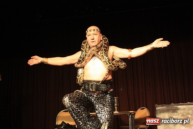 Zdjęcie w galerii na portalu naszraciborz.pl: Węże dusiciele zachwyciły dzieci w Krzanowicach wiadomości z regionu