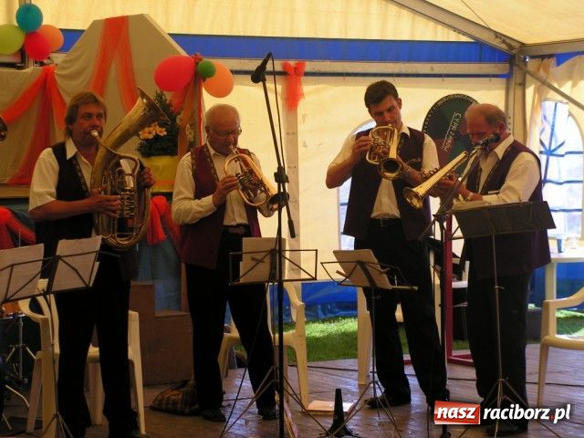 Zdjęcie w galerii na portalu naszraciborz.pl: Wielki festyn parafialny w Cyprzanowie wiadomości z regionu