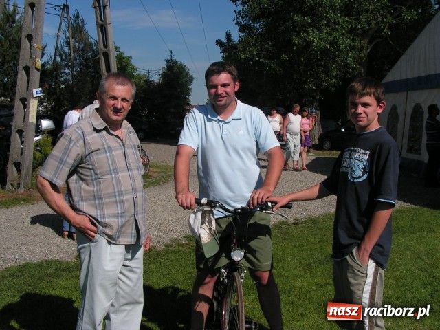 Zdjęcie w galerii na portalu naszraciborz.pl: Wielki festyn parafialny w Cyprzanowie wiadomości z regionu