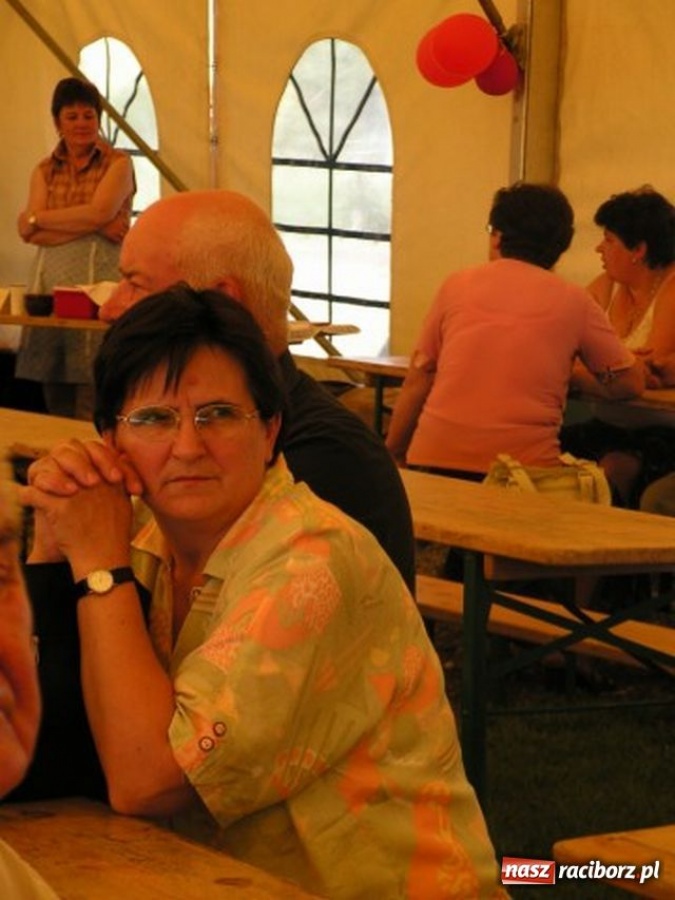 Zdjęcie w galerii na portalu naszraciborz.pl: Wielki festyn parafialny w Cyprzanowie wiadomości z regionu