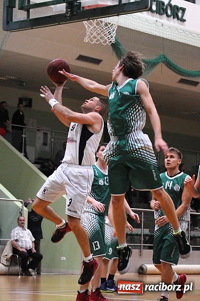 Zdjęcie w galerii na portalu naszraciborz.pl: Koszykówka. Wysoka porażka Ofensywy wiadomości z regionu