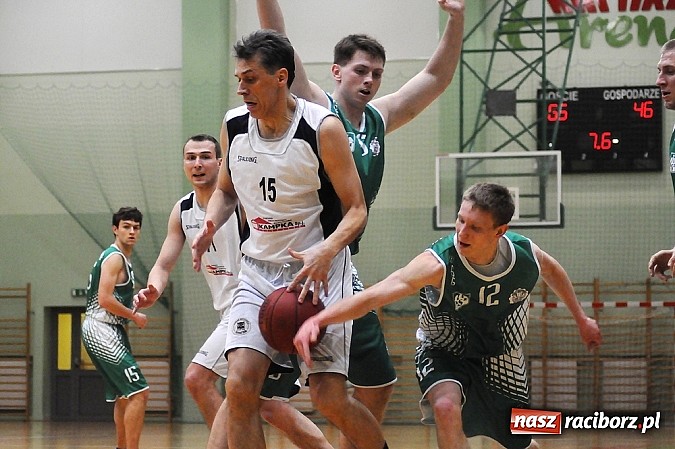 Zdjęcie w galerii na portalu naszraciborz.pl: Koszykówka. Wysoka porażka Ofensywy wiadomości z regionu
