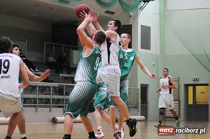 Zdjęcie w galerii na portalu naszraciborz.pl: Koszykówka. Wysoka porażka Ofensywy wiadomości z regionu