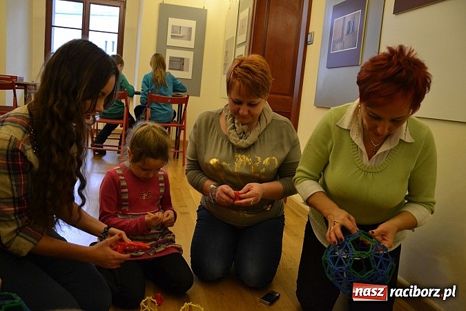 Zdjęcie w galerii na portalu naszraciborz.pl: Matematyka na wesoło w Zamku Piastowskim wiadomości z regionu