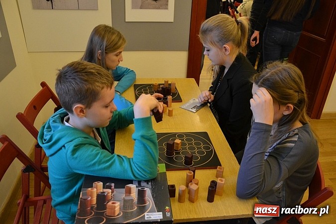 Zdjęcie w galerii na portalu naszraciborz.pl: Matematyka na wesoło w Zamku Piastowskim wiadomości z regionu
