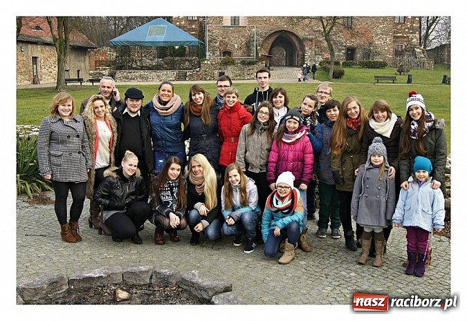 Zdjęcie w galerii na portalu naszraciborz.pl: Bel Canto i Tryl zaśpiewały wspólnie w Toszku wiadomości z regionu