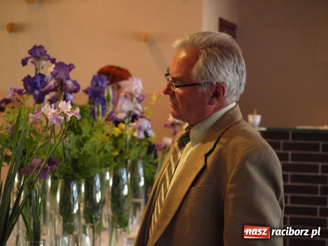 Zdjęcie w galerii na portalu naszraciborz.pl: Wystawa Irysów w Tworkowie wiadomości z regionu