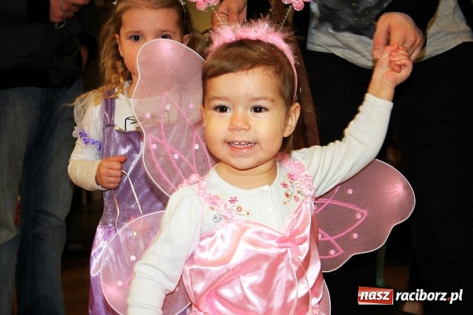 Zdjęcie w galerii na portalu naszraciborz.pl: Kolorowy bal przebierańc&oacute;w w Krzanowicach wiadomości z regionu