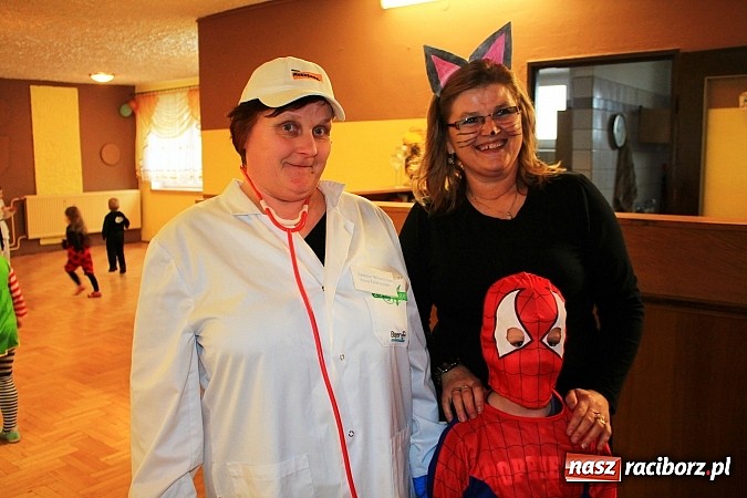 Zdjęcie w galerii na portalu naszraciborz.pl: Kolorowy bal przebierańc&oacute;w w Krzanowicach wiadomości z regionu