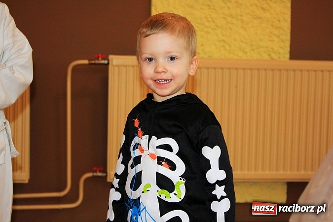 Zdjęcie w galerii na portalu naszraciborz.pl: Kolorowy bal przebierańc&oacute;w w Krzanowicach wiadomości z regionu