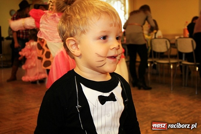 Zdjęcie w galerii na portalu naszraciborz.pl: Kolorowy bal przebierańc&oacute;w w Krzanowicach wiadomości z regionu
