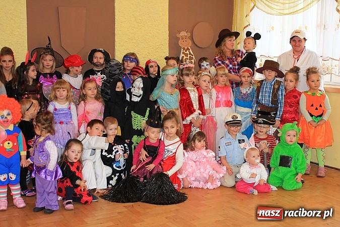 Zdjęcie w galerii na portalu naszraciborz.pl: Kolorowy bal przebierańc&oacute;w w Krzanowicach wiadomości z regionu