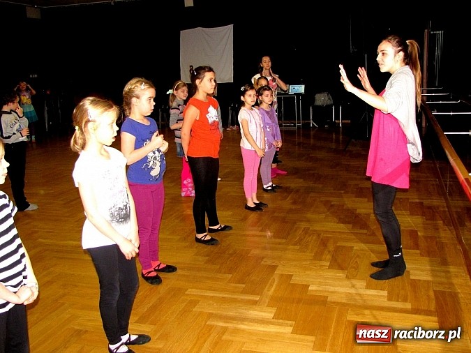 Zdjęcie w galerii na portalu naszraciborz.pl: Ferie z RCK: Taniec rozkochuje w sobie kolejnych młodych raciborzan wiadomości z regionu