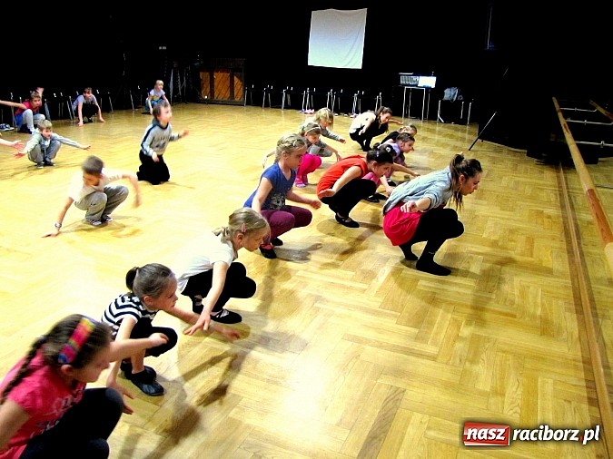 Zdjęcie w galerii na portalu naszraciborz.pl: Ferie z RCK: Taniec rozkochuje w sobie kolejnych młodych raciborzan wiadomości z regionu