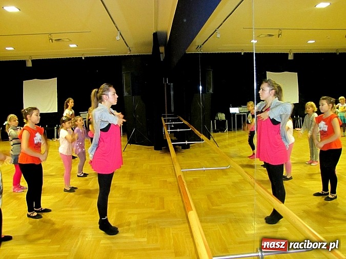 Zdjęcie w galerii na portalu naszraciborz.pl: Ferie z RCK: Taniec rozkochuje w sobie kolejnych młodych raciborzan wiadomości z regionu
