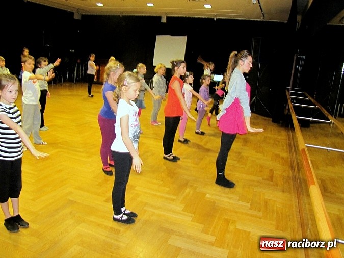 Zdjęcie w galerii na portalu naszraciborz.pl: Ferie z RCK: Taniec rozkochuje w sobie kolejnych młodych raciborzan wiadomości z regionu