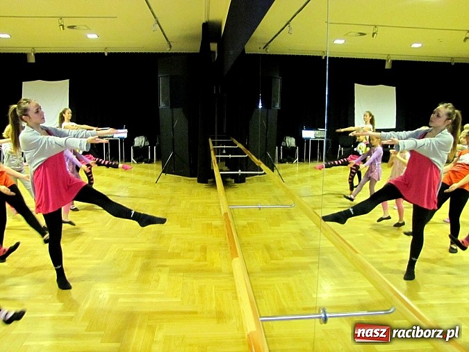 Zdjęcie w galerii na portalu naszraciborz.pl: Ferie z RCK: Taniec rozkochuje w sobie kolejnych młodych raciborzan wiadomości z regionu