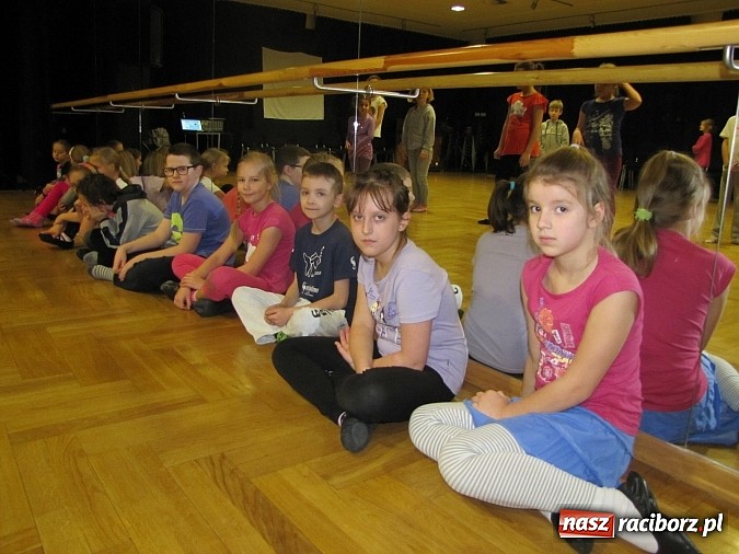 Zdjęcie w galerii na portalu naszraciborz.pl: Ferie z RCK: Taniec rozkochuje w sobie kolejnych młodych raciborzan wiadomości z regionu