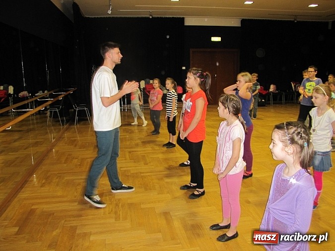 Zdjęcie w galerii na portalu naszraciborz.pl: Ferie z RCK: Taniec rozkochuje w sobie kolejnych młodych raciborzan wiadomości z regionu