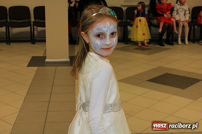 Zdjęcie w galerii na portalu naszraciborz.pl: Kolorowo i wesoło w Pietrowicach Wielkich wiadomości z regionu