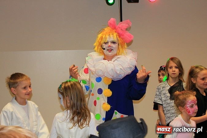 Zdjęcie w galerii na portalu naszraciborz.pl: Kolorowo i wesoło w Pietrowicach Wielkich wiadomości z regionu