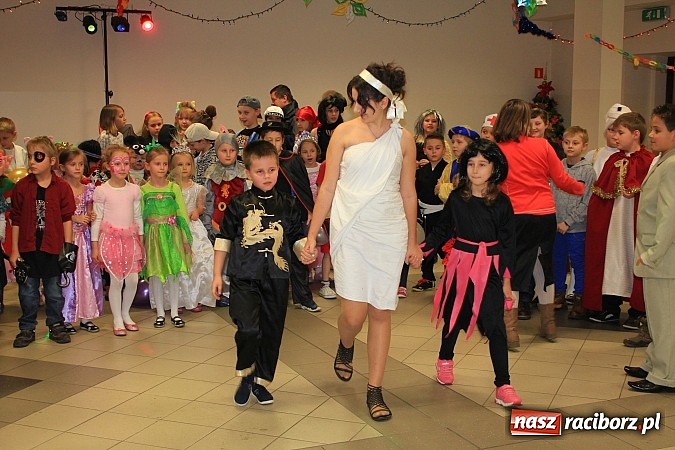 Zdjęcie w galerii na portalu naszraciborz.pl: Kolorowo i wesoło w Pietrowicach Wielkich wiadomości z regionu
