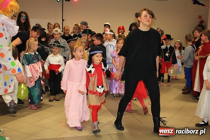 Zdjęcie w galerii na portalu naszraciborz.pl: Kolorowo i wesoło w Pietrowicach Wielkich wiadomości z regionu