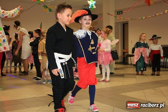 Zdjęcie w galerii na portalu naszraciborz.pl: Kolorowo i wesoło w Pietrowicach Wielkich wiadomości z regionu
