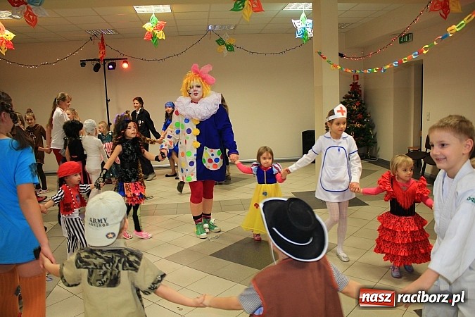 Zdjęcie w galerii na portalu naszraciborz.pl: Kolorowo i wesoło w Pietrowicach Wielkich wiadomości z regionu