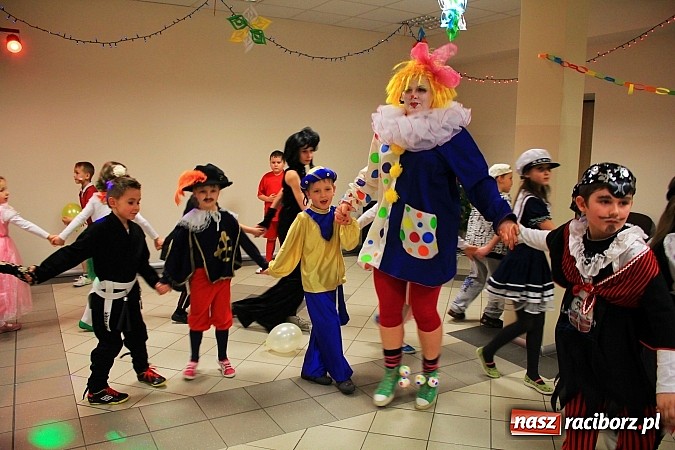 Zdjęcie w galerii na portalu naszraciborz.pl: Kolorowo i wesoło w Pietrowicach Wielkich wiadomości z regionu