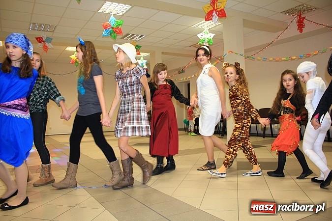 Zdjęcie w galerii na portalu naszraciborz.pl: Kolorowo i wesoło w Pietrowicach Wielkich wiadomości z regionu