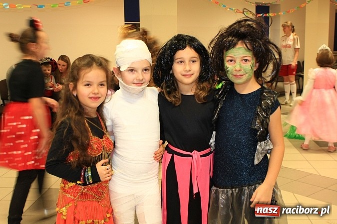 Zdjęcie w galerii na portalu naszraciborz.pl: Kolorowo i wesoło w Pietrowicach Wielkich wiadomości z regionu