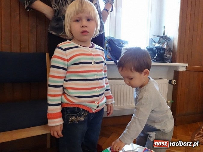 Zdjęcie w galerii na portalu naszraciborz.pl: Bal Przebierańców i flamenco na Dzień Babci w Fiku-miku wiadomości z regionu