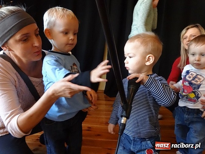 Zdjęcie w galerii na portalu naszraciborz.pl: Bal Przebierańców i flamenco na Dzień Babci w Fiku-miku wiadomości z regionu