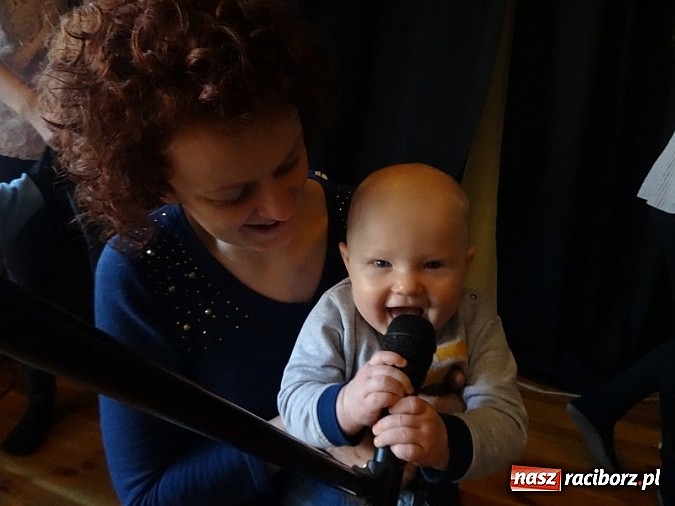 Zdjęcie w galerii na portalu naszraciborz.pl: Bal Przebierańców i flamenco na Dzień Babci w Fiku-miku wiadomości z regionu