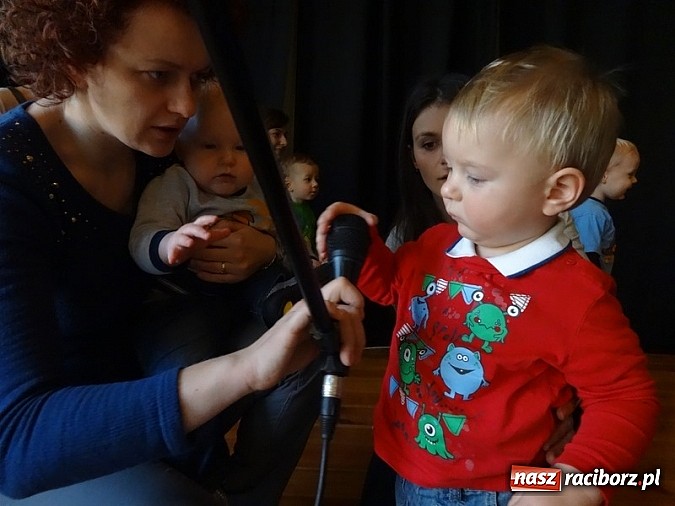 Zdjęcie w galerii na portalu naszraciborz.pl: Bal Przebierańców i flamenco na Dzień Babci w Fiku-miku wiadomości z regionu
