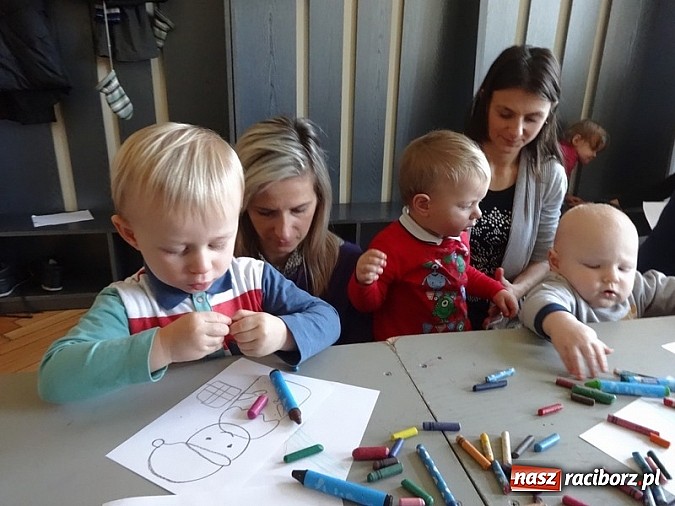 Zdjęcie w galerii na portalu naszraciborz.pl: Bal Przebierańców i flamenco na Dzień Babci w Fiku-miku wiadomości z regionu