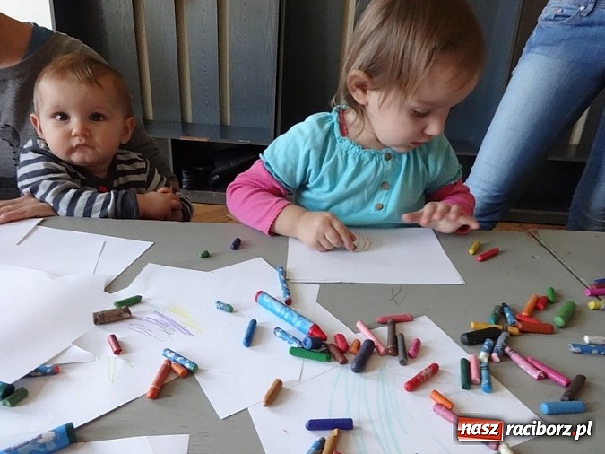 Zdjęcie w galerii na portalu naszraciborz.pl: Bal Przebierańców i flamenco na Dzień Babci w Fiku-miku wiadomości z regionu