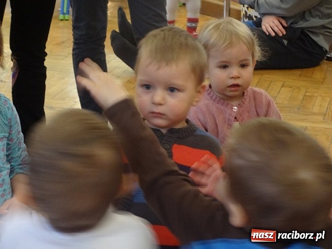 Zdjęcie w galerii na portalu naszraciborz.pl: Bal Przebierańców i flamenco na Dzień Babci w Fiku-miku wiadomości z regionu