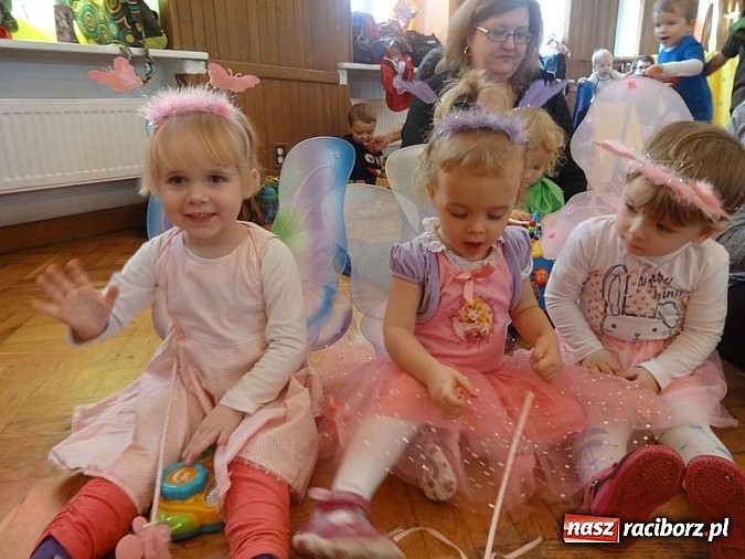 Zdjęcie w galerii na portalu naszraciborz.pl: Bal Przebierańców i flamenco na Dzień Babci w Fiku-miku wiadomości z regionu