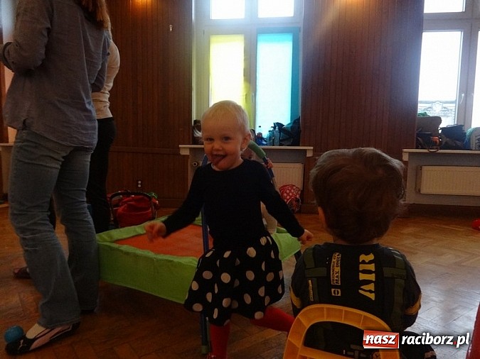 Zdjęcie w galerii na portalu naszraciborz.pl: Bal Przebierańców i flamenco na Dzień Babci w Fiku-miku wiadomości z regionu