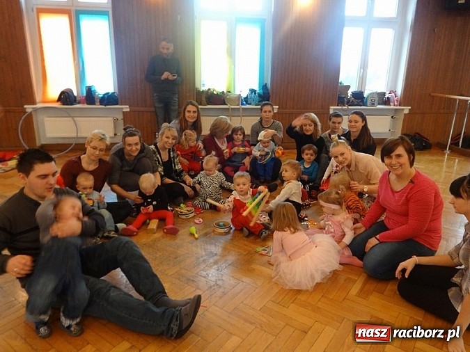 Zdjęcie w galerii na portalu naszraciborz.pl: Bal Przebierańców i flamenco na Dzień Babci w Fiku-miku wiadomości z regionu
