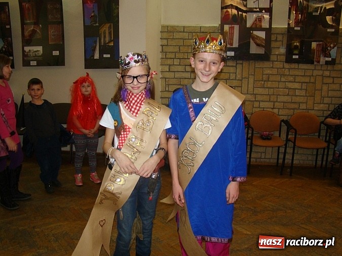 Zdjęcie w galerii na portalu naszraciborz.pl: Wspaniały bal przebierańc&oacute;w w Domu Kultury w Borucinie wiadomości z regionu