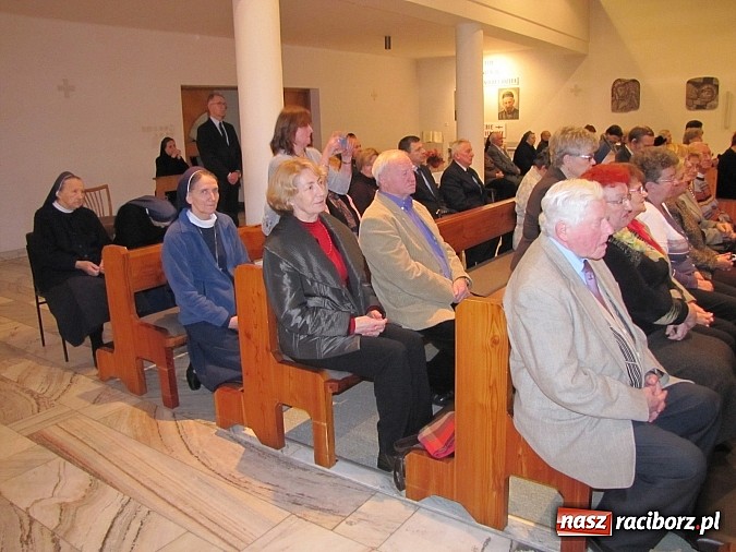 Zdjęcie w galerii na portalu naszraciborz.pl: Polsko-czeski opłatek w klasztorze Annuntiata wiadomości z regionu