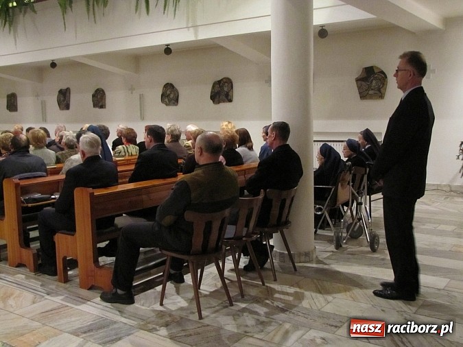 Zdjęcie w galerii na portalu naszraciborz.pl: Polsko-czeski opłatek w klasztorze Annuntiata wiadomości z regionu